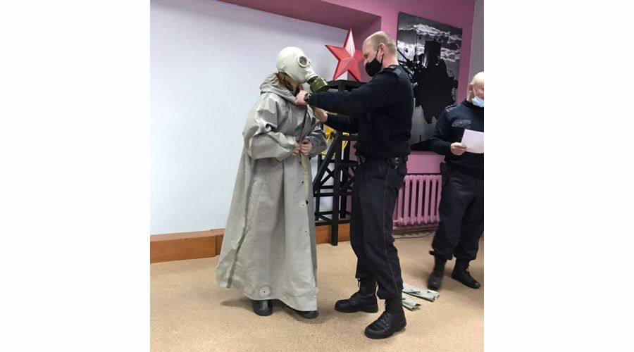 В посёлке Чегдомын сотрудники вневедомственной охраны Росгвардии встретились со студентами горно-технологического техникума