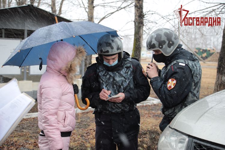В Хабаровске стартовал ежегодный конкурс профессионального мастерства «Лучший по профессии» среди сотрудников групп задержания вневедомственной охраны Росгвардии