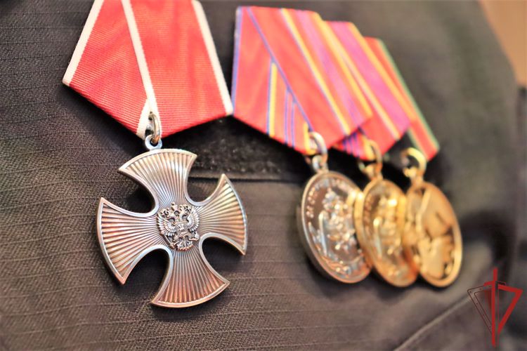 В Хабаровске отличившимся в ходе специальной военной операции росгвардейцам вручены государственные награды