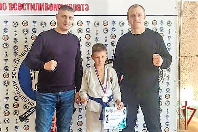 Воспитанники «Гвардейской смены» из Ванинского района стали призёрами открытого первенства района по всестилевому каратэ