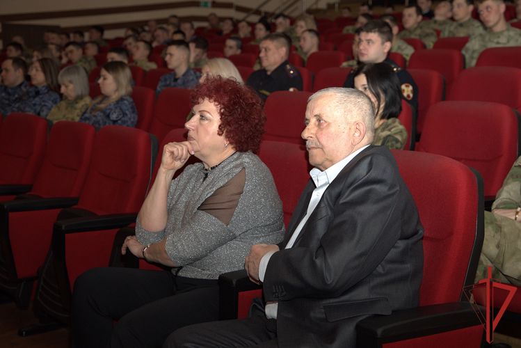 Хабаровские росгвардейцы встретились с ветеранами Афганской войны