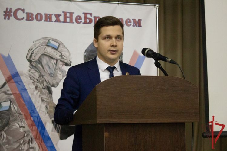 Хабаровские росгвардейцы встретились с представителями суда и военной прокуратуры