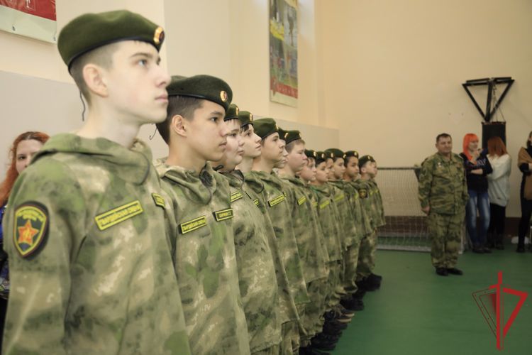 В Хабаровске открыт новый подшефный класс Росгвардии