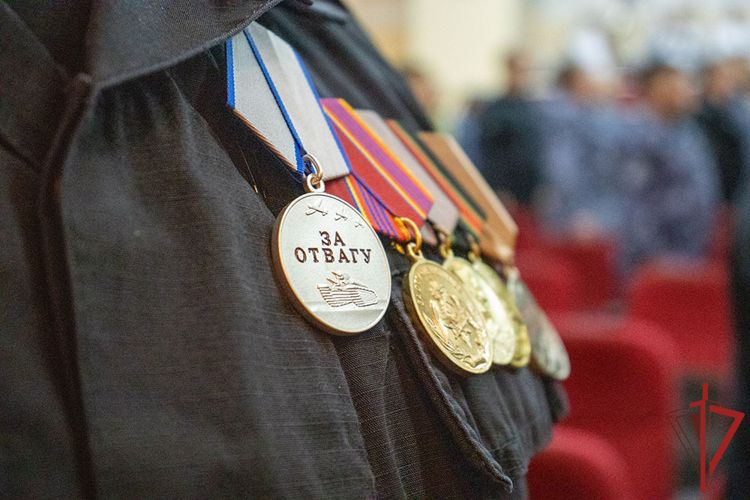 Росгвардейцам Хабаровского края, отличившимся в ходе специальной военной операции, вручены государственные награды