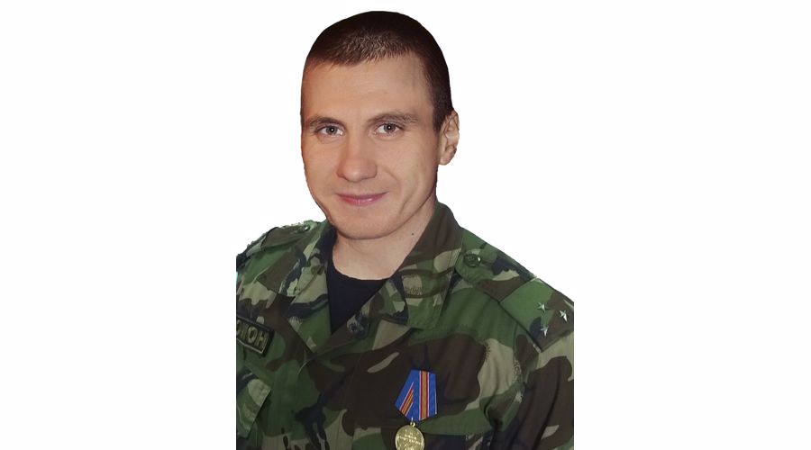 Росгвардейцы почтили память офицера хабаровского ОМОН Александра Гладченко