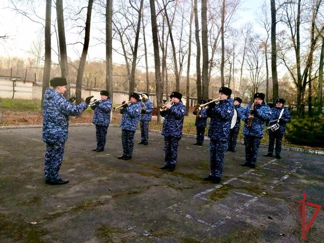  Музыканты регионального управления Росгвардии приняли участие в торжественной церемонии отправки призывников в армию 