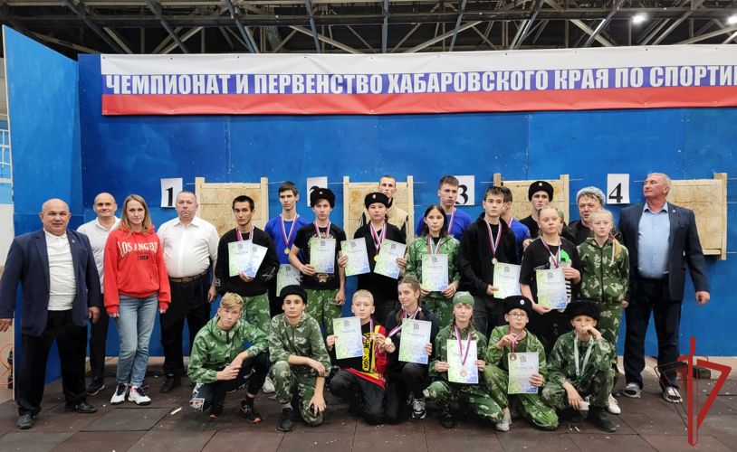 Офицер Росгвардии из Хабаровска вошёл в тройку призёров краевых соревнований по спортивному метанию ножа