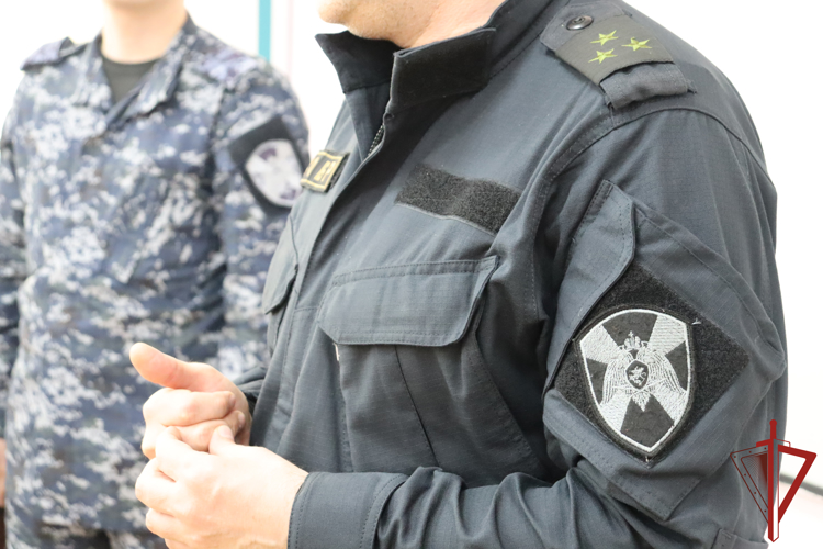 Хабаровские росгвардейцы встретились с воспитанниками подшефных классов 