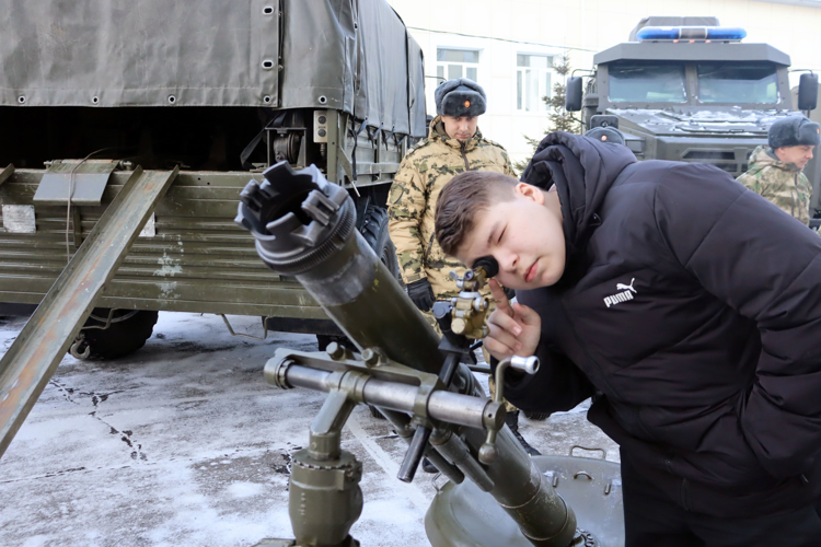 Росгвардейцы присоединились к всероссийской акции «Блокадный хлеб»