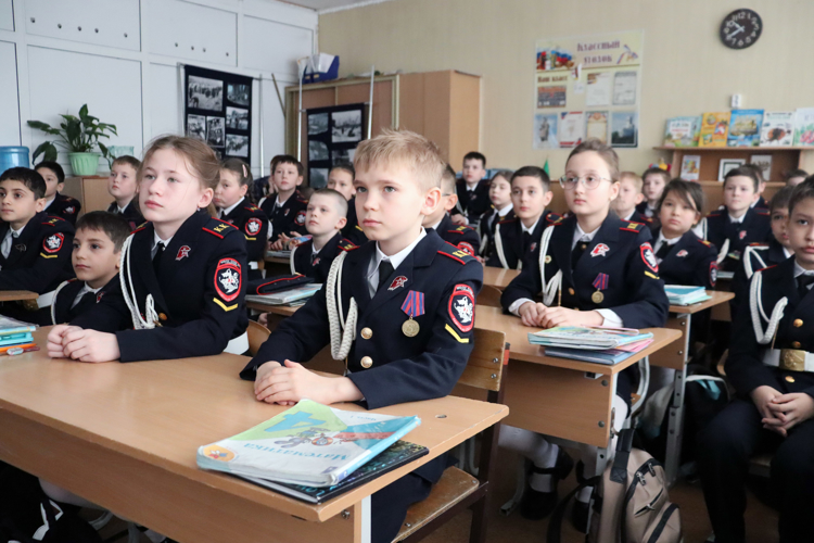 Росгвардейцы присоединились к всероссийской акции «Блокадный хлеб»