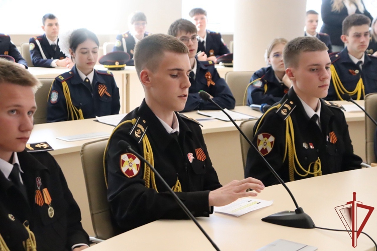 Встреча в онлайн формате прошла между учениками из Хабаровска и Луганска