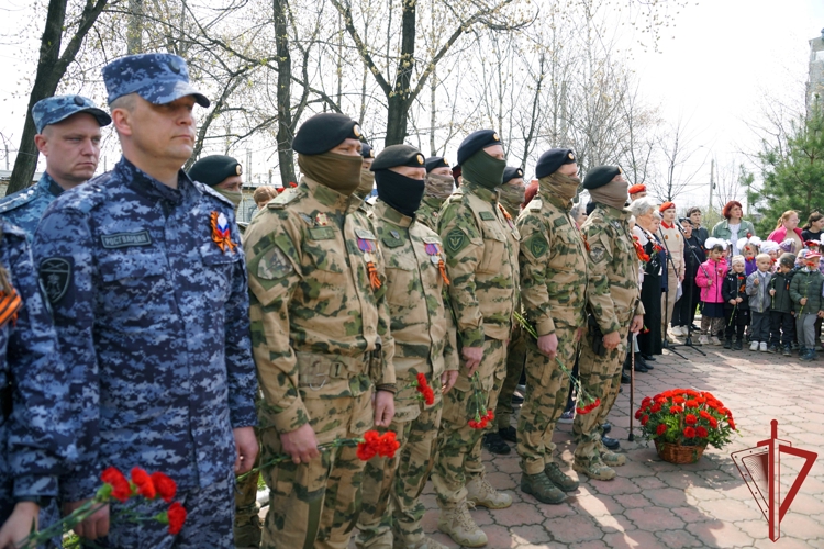 Росгвардейцы Хабаровска провели Всероссийский автопробег «Вахта памяти. Сыны Великой Победы»