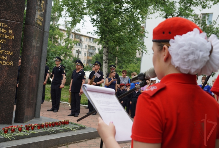 В канун Дня памяти и скорби росгвардейцы почтили память дальневосточников, погибших в годы Великой Отечественной войны