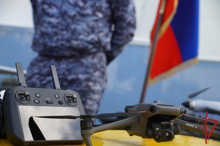 Хабаровские росгвардейцы встретились с юными дальневосточниками в краевом детском центре «Созвездие»