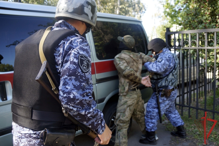 Сотрудники Росгвардии Хабаровского края приняли участие во Всероссийских учениях на объектах образования