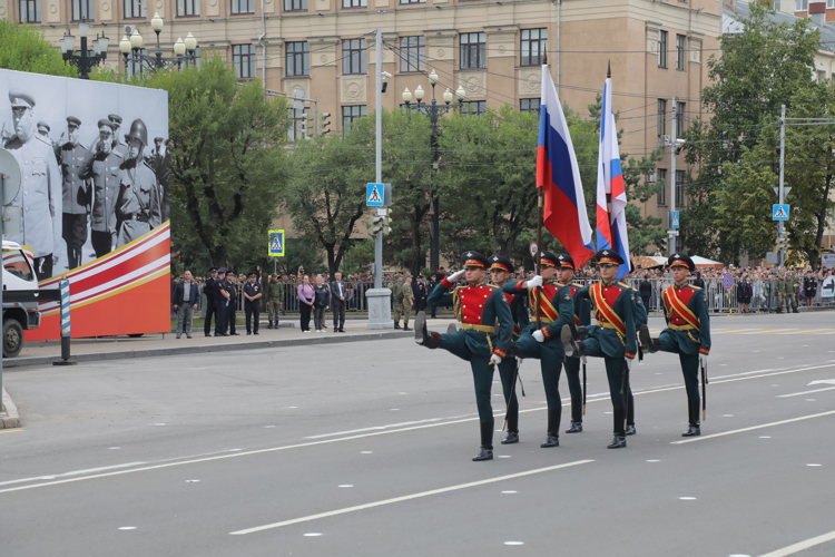 Музыканты военного оркестра Росгвардии приняли участие в военном параде в честь 80-летия Победы над милитаристской Японией 