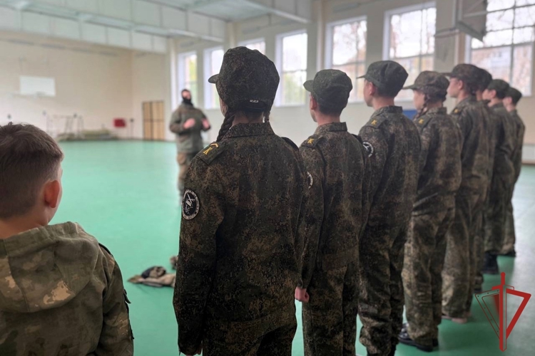 «Один день в спецназе Росгвардии» провели учащиеся кадетских классов из г. Комсомольска-на-Амуре 