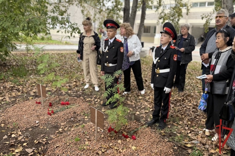 В г. Комсомольске-на-Амуре увековечили память росгвардейцев, погибших при исполнении служебного долга 