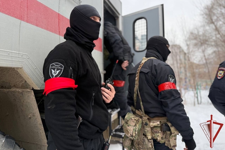 В Комсомольске-на-Амуре росгвардейцы приняли участие в антитеррористической тренировке на объекте образования