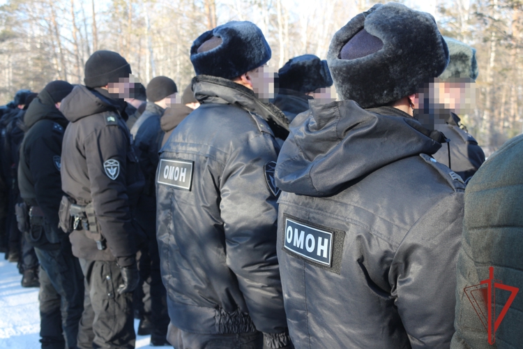 Сотрудники хабаровского ОМОН почтили память боевых товарищей, погибших 31 год назад