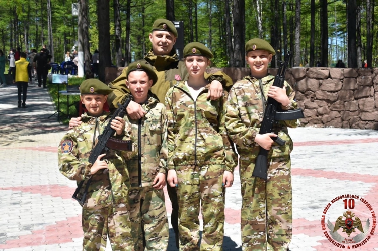 Героем новой рубрики «Знай наших» стал сотрудник вневедомственной охраны Росгвардии из Ванинского района Хабаровского края Владимир Воропаев