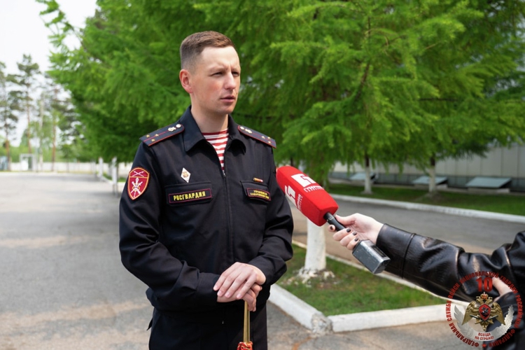 В Хабаровске представители региональных СМИ посетили репетицию сводного оркестра Восточного округа Росгвардии (видео)