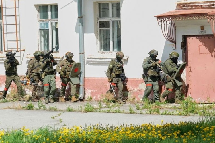 В Хабаровском крае росгвардейцы приняли участие в антитеррористическом учении