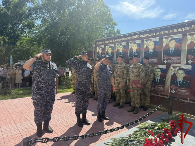 В Комсомольске-на-Амуре почтили память погибших сотрудников ОМОН Росгвардии