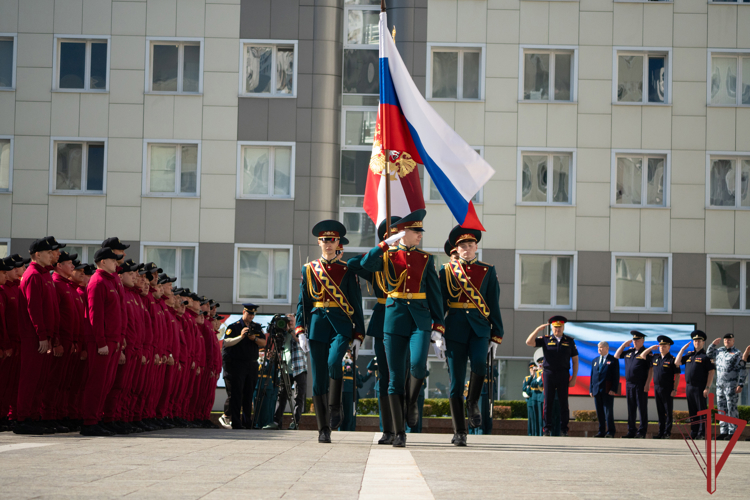Заместитель директора Росгвардии генерал-полковник Василий Сонин поздравил победителей Всероссийского конкурса профессионального мастерства «Лучший по профессии» (видео)