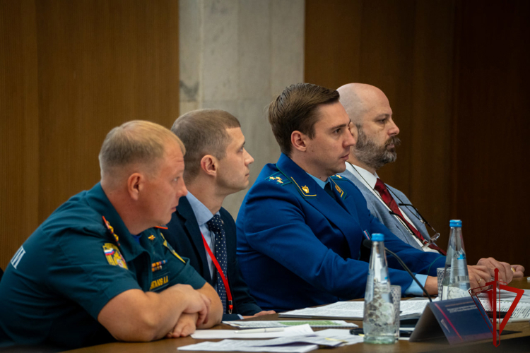Руководитель управления вневедомственной охраны Росгвардии по Хабаровскому краю принял участие во Всероссийском совещании-семинаре в Нижнем Новгороде